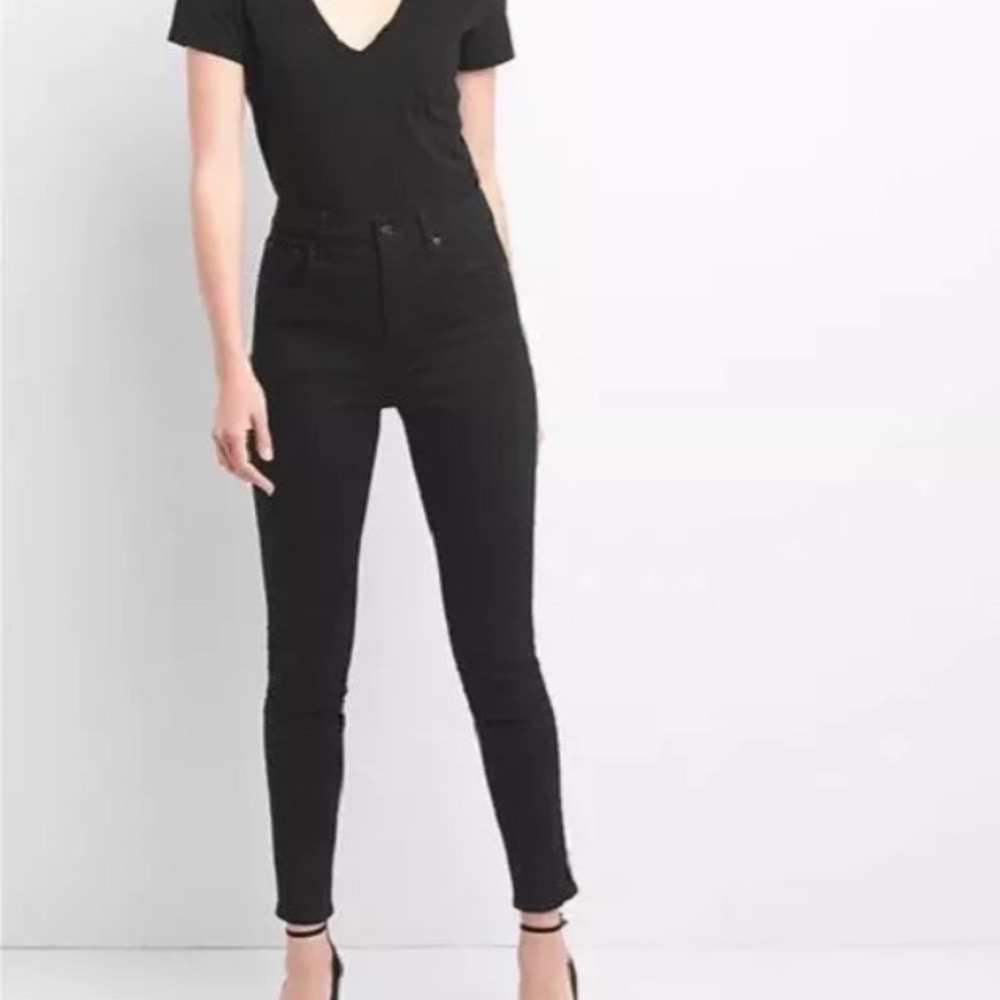 GAP super high waisted skinny jeans size 27